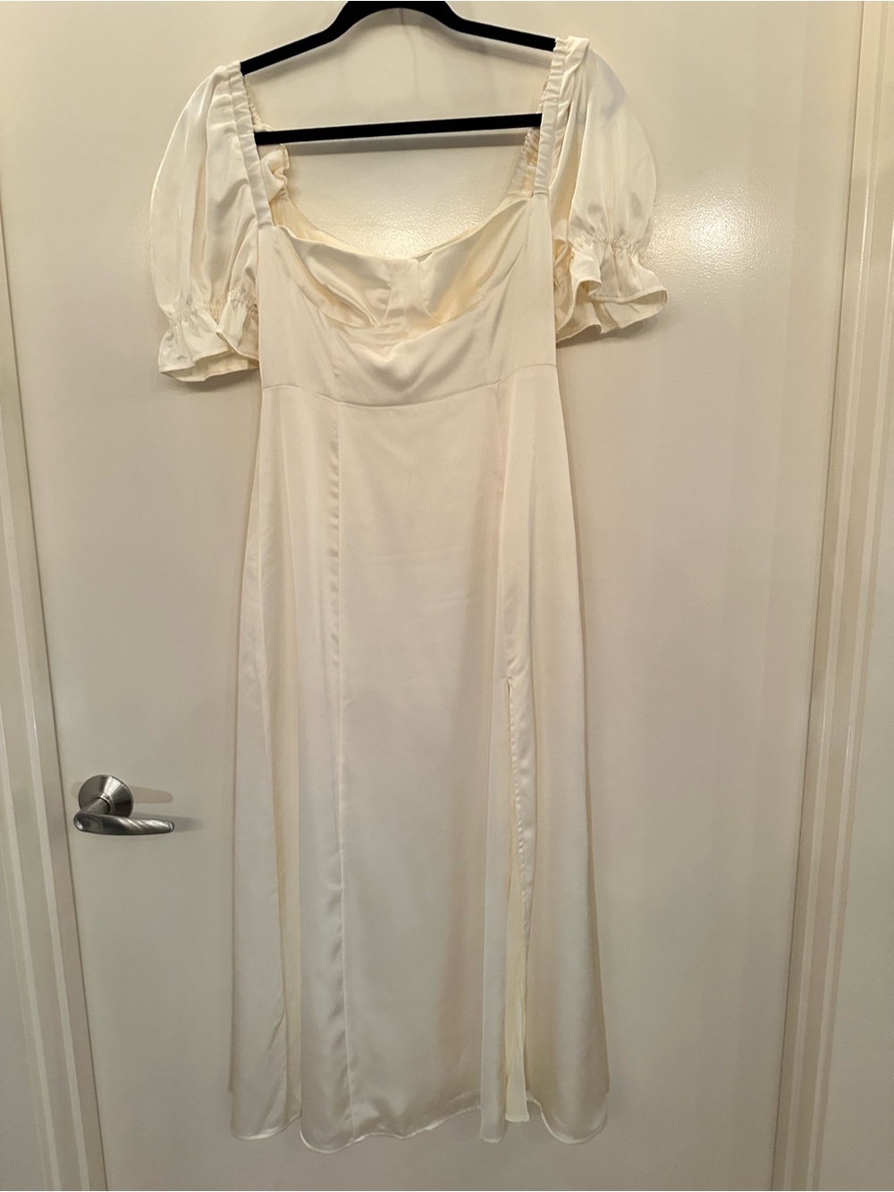 WeWoreWhat Ivory Satin Puff-Sleeve Midi Dress